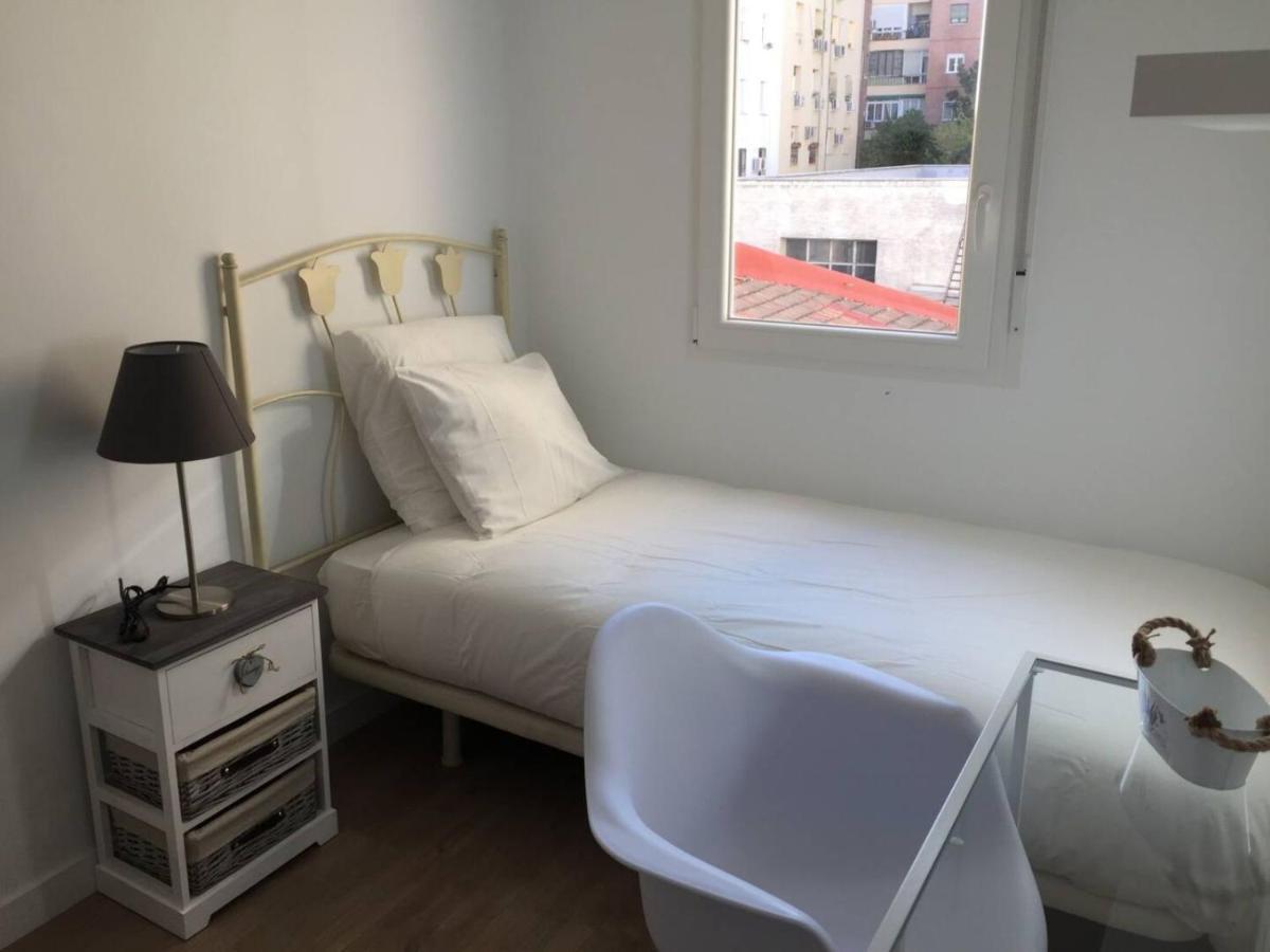 Retiro Park Apartments Madrid Exterior photo